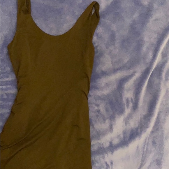 Formal dress - Picture 2 of 2